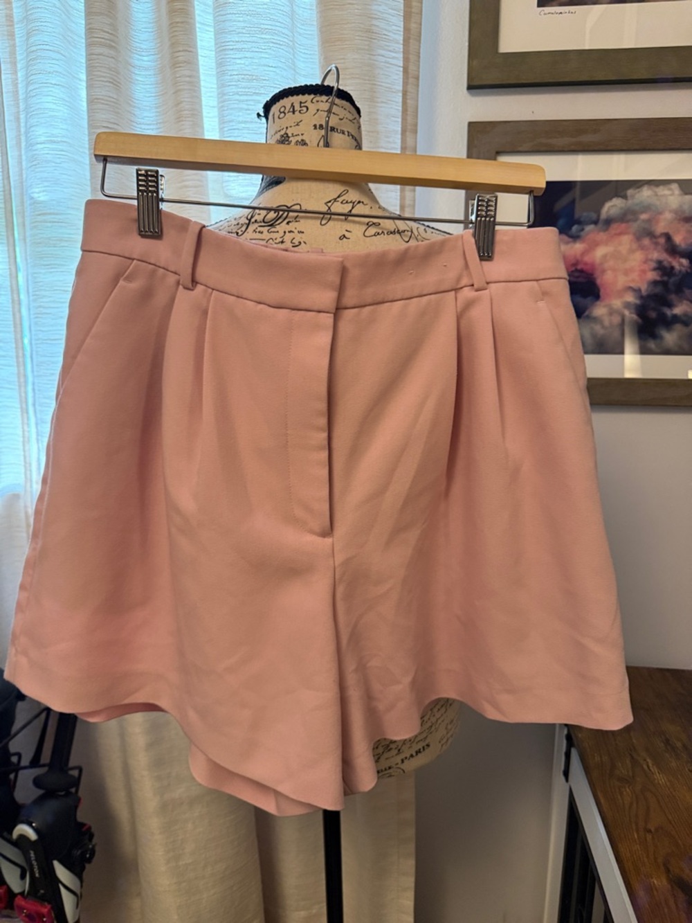Abercrombie & Fitch Blush Pink Pleated High-Waist Shorts